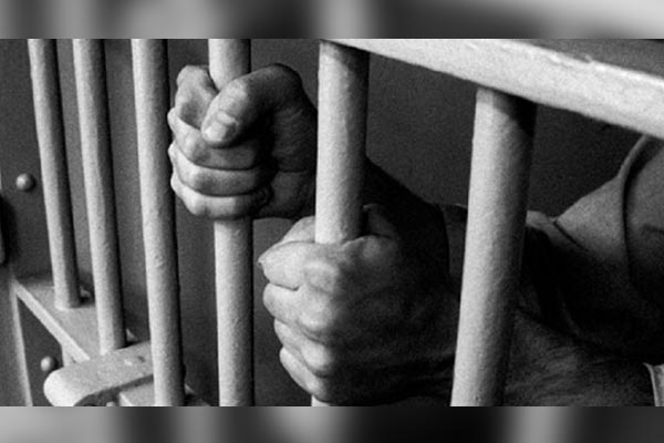 Encierran nuevamente a Israel Pacheco en el penal de Tepexi