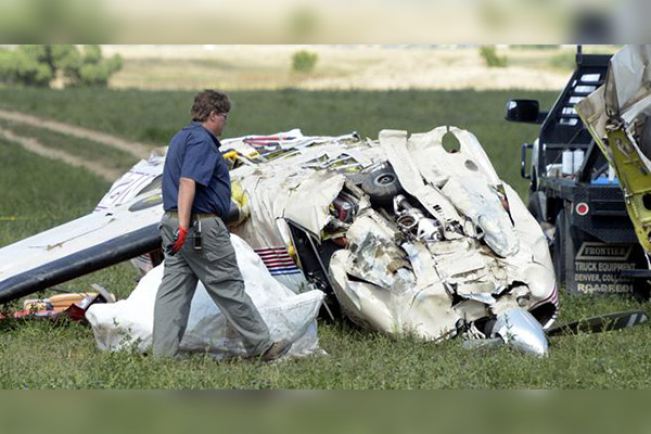 Mueren seis personas al desplomarse una avioneta en Wisconsin
