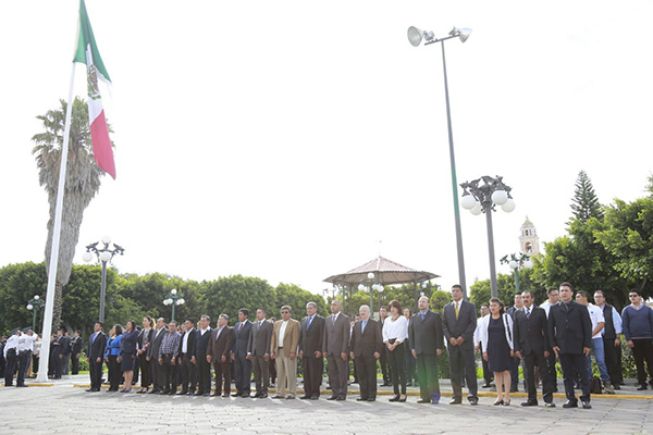 Encabeza Leo Paisano ceremonia cívica correspondiente a julio
