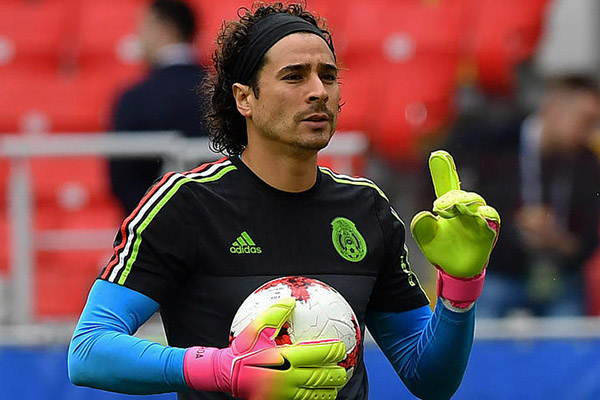 Standard de Lieja anuncia fichaje de Guillermo Ochoa