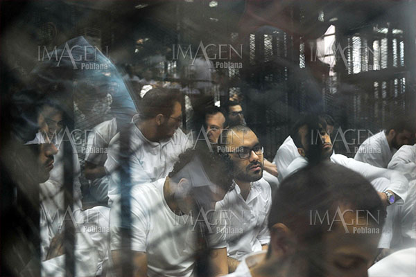 Condenan a 50 policías egipcios a tres años de cárcel por convocar huelga
