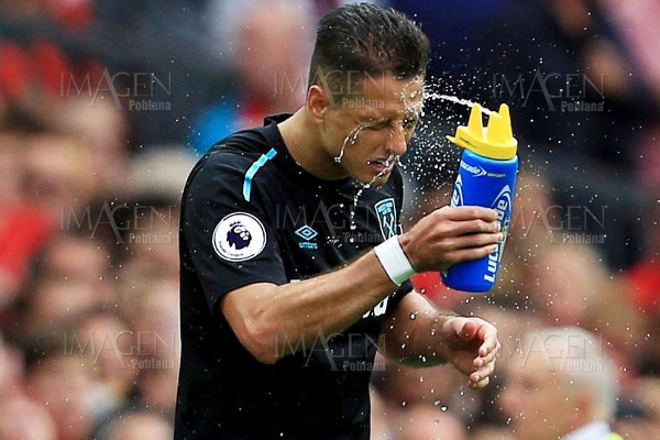 "Chicharito" Hernández reconoce superioridad de Manchester United
