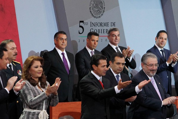 Asiste Tony Gali al quinto informe de Peña Nieto