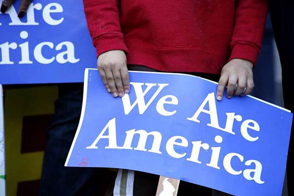 Cruel e irresponsable eliminar DACA: activistas