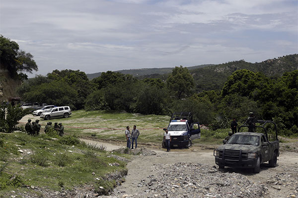 Muere marino tras enfrentamiento con huchicoleros en el Triángulo Rojo
