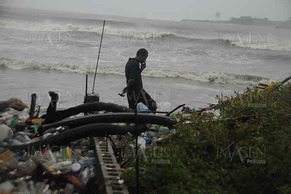 Estiman en 240 mdd daños por Irma en Antillas francesas