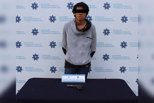 Detenido por portación ilegal de arma y allanamiento de morada