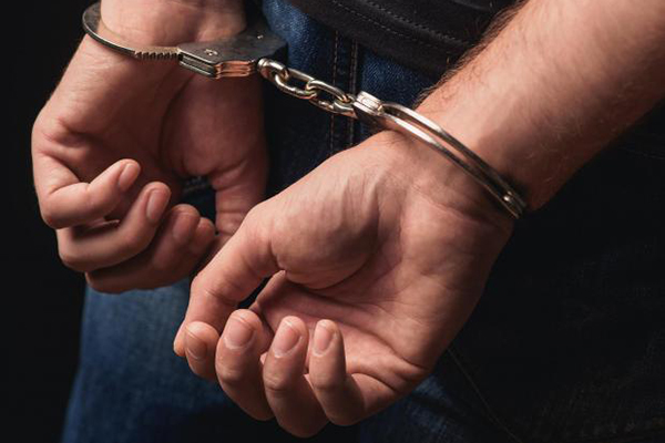 Detenido hombre que atacó con cuchillo a soldado en París