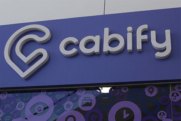 Ni ofrecer servicios gratuitos salvó a Cabify; hoy se despidió de Puebla