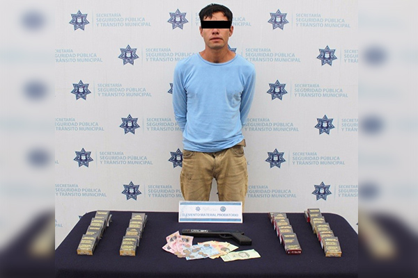 SSPTM detiene a asaltante de Oxxo; pretendía llevarse cigarros y dinero