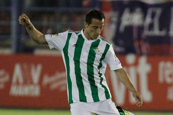 Guardado es titular y da asistencia en triunfo de Betis sobre Levante