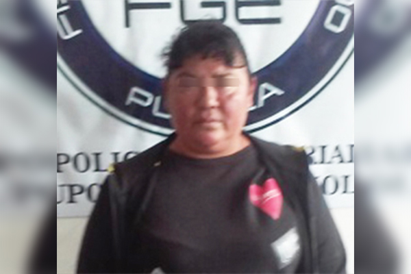 Torva mujer aprehendida por golpear salvajemente a su hija