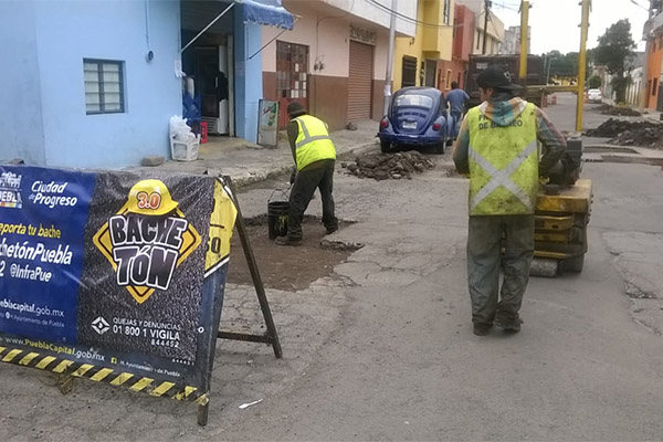 Con dos técnicas para la reparación de calles, avanza el Bachetón 3.0