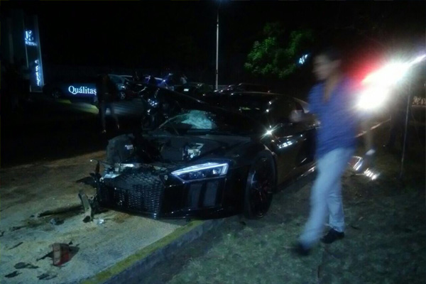 Alan Pulido de mal en peor: destroza su Audi R8