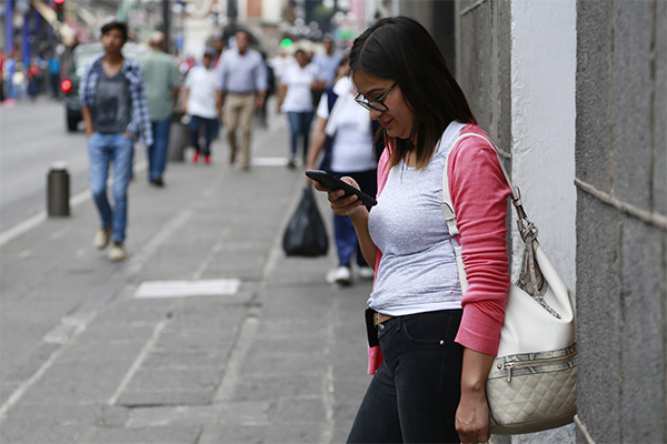 Solo 26 de cada 100 millennials conocen quién es el alcalde de Puebla: estudio