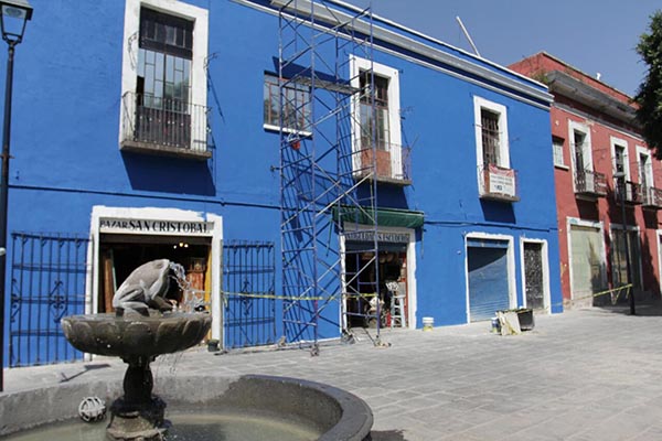 Ayuntamiento mejora la imagen urbana del Barrio de los Sapos