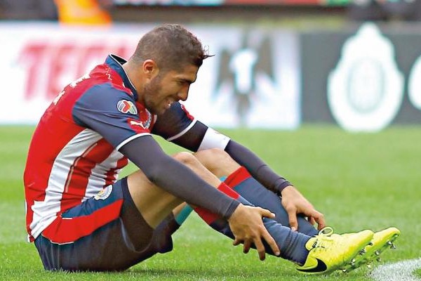 Jair Pereira es baja con Chivas para el “clásico tapatío”