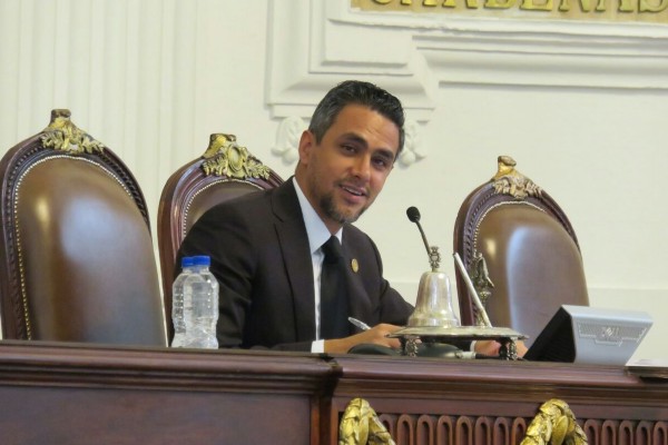 Crear condiciones seguras para la labor de periodistas, pide asambleísta