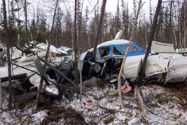 Niña de 4 años sobrevive a caída de avión Rusia