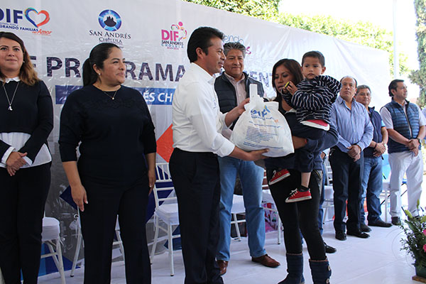Entrega Paisano programas alimentarios en San Andrés Cholula