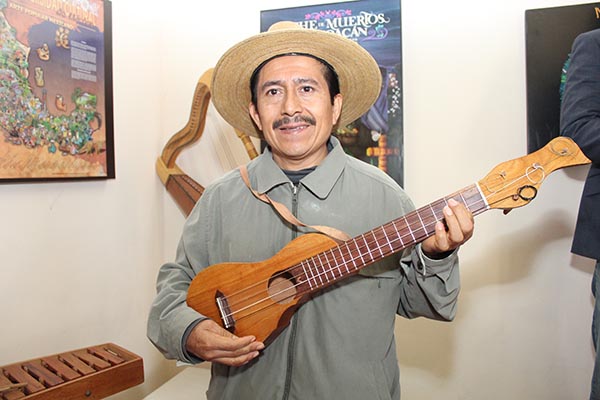 Abre ConSonante con alegría tuxteca