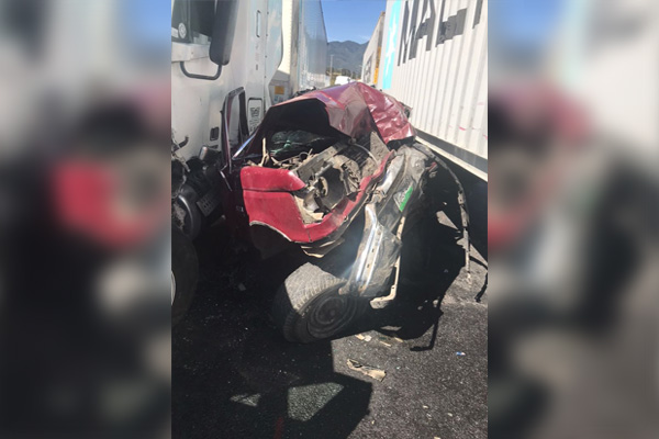 Carambola entre camiones y autos deja solo un muerto
