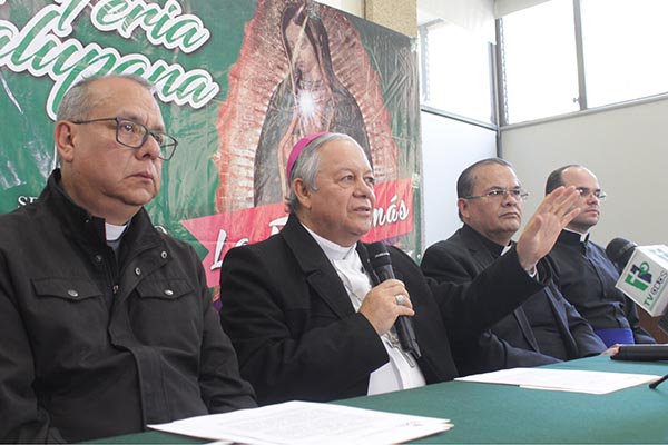 Inicia la Feria Guadalupana en el Seminario Palafoxiano