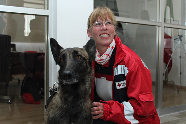 Kiara, canino de rescate poblano certificado internacionalmente