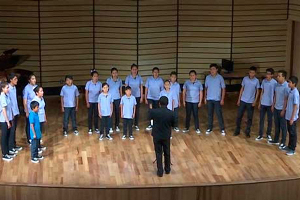 Presentan concierto navideño en el Espacio Escénico Espejo Ilusión