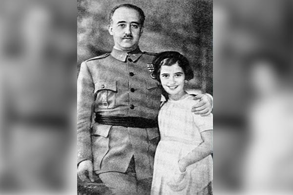 Muere hija única del dictador Francisco Franco