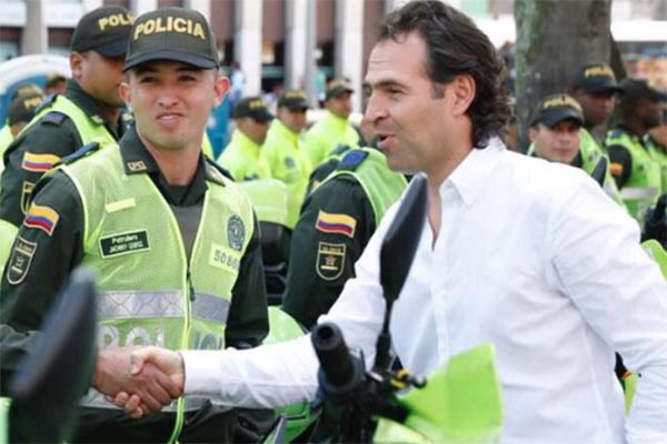 Fiscalía de Colombia investiga plan para asesinar a alcalde de Medellín