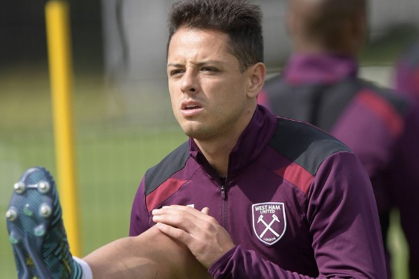 "Chicharito" Hernández es duda con West Ham para FA Cup