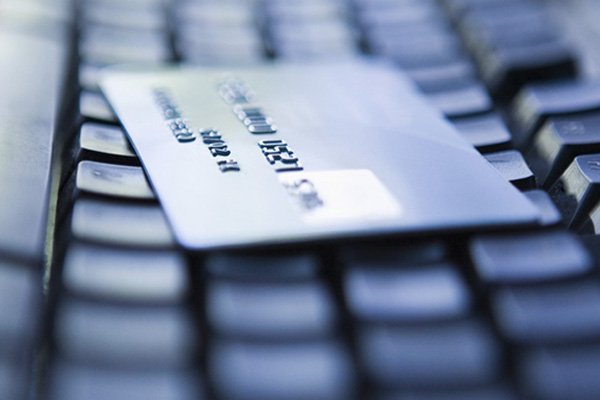 Condusef alerta sobre fraudes en comercio electrónico