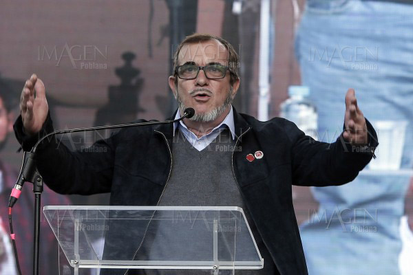 Líder de las FARC va por presidencia de Colombia