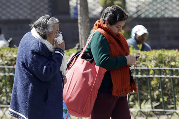 Temperaturas bajas y lluvias persistentes pegarán en la mayor parte del país