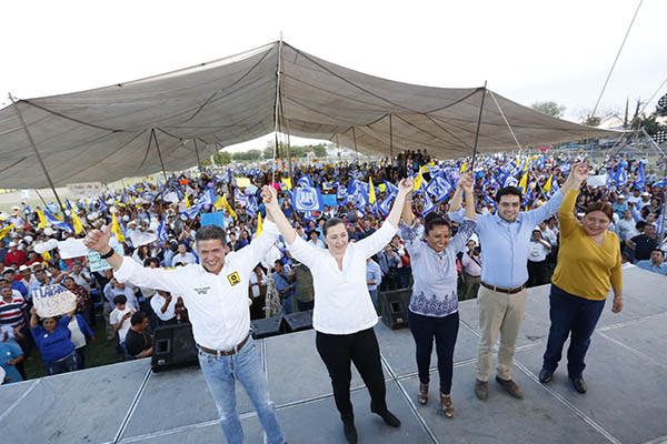 La Mixteca poblana brinda respaldo total a Martha Erika Alonso