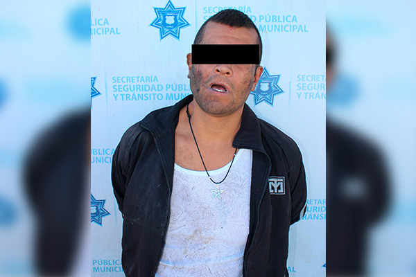Quería llevarse la ganancia del repartidor y fue detenido