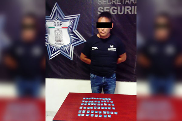 Cae narcomenudista con 58 dosis de cristal