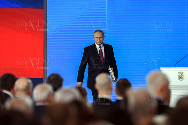 Putin dice que quisiera haber evitado el colapso de la URSS