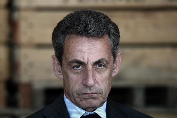 Sarkozy en custodia por presunto financiamiento ilícito de campaña