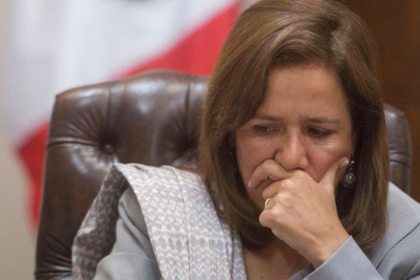 Plantea Margarita Zavala creación de seguro médico universal