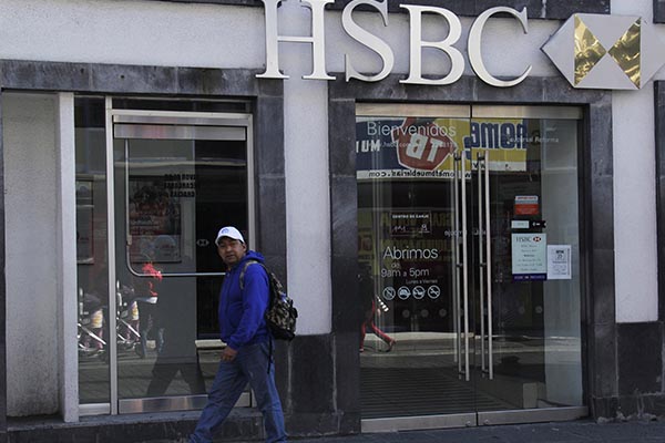 Usuarios de banca, a tomar precauciones por suspensión de actividades