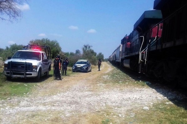 Apoya Policía del Estado a tren de Ferrosur