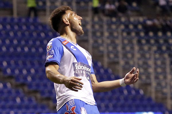 Puebla apela castigo a Lucas Cavallini