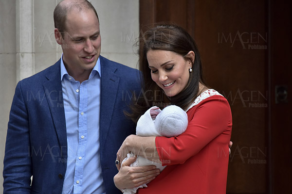 Tercer hijo de duques de Cambridge se llama Luis Arturo Carlos