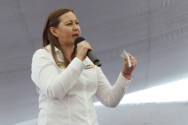 Compito para la gubernatura, no contra “el Señor López”: Martha Erika
