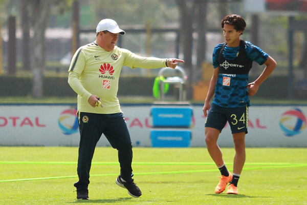 Critica Miguel Herrera que FMF sea tan permisiva con Osorio