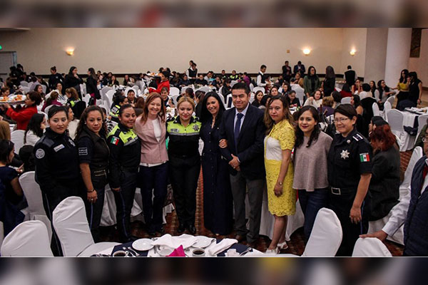 Celebra Secretaría de Seguridad Pública y Tránsito Municipal a madres policías