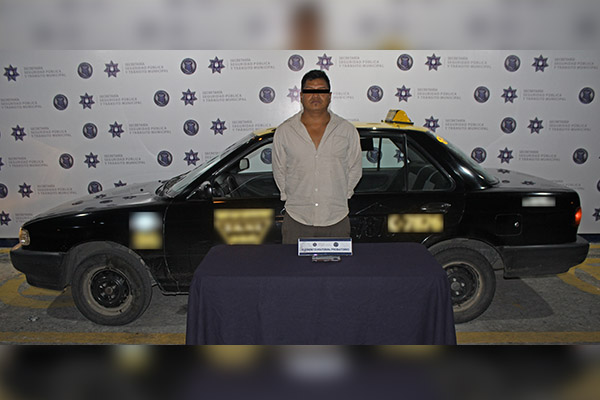 Taxista asaltó a una ciudadana en la colonia La Paz