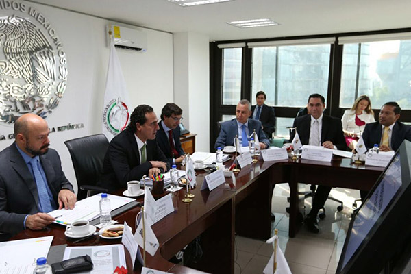 Víctor Carrancá sesionó en la PGR como representante de la Zona Centro